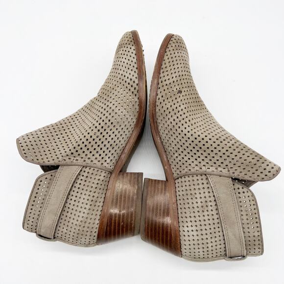 Sam Edelman Womens 9 Paula Perforated Leather‎ Buckle Ankle Boot Putty Suede - Picture 6 of 11